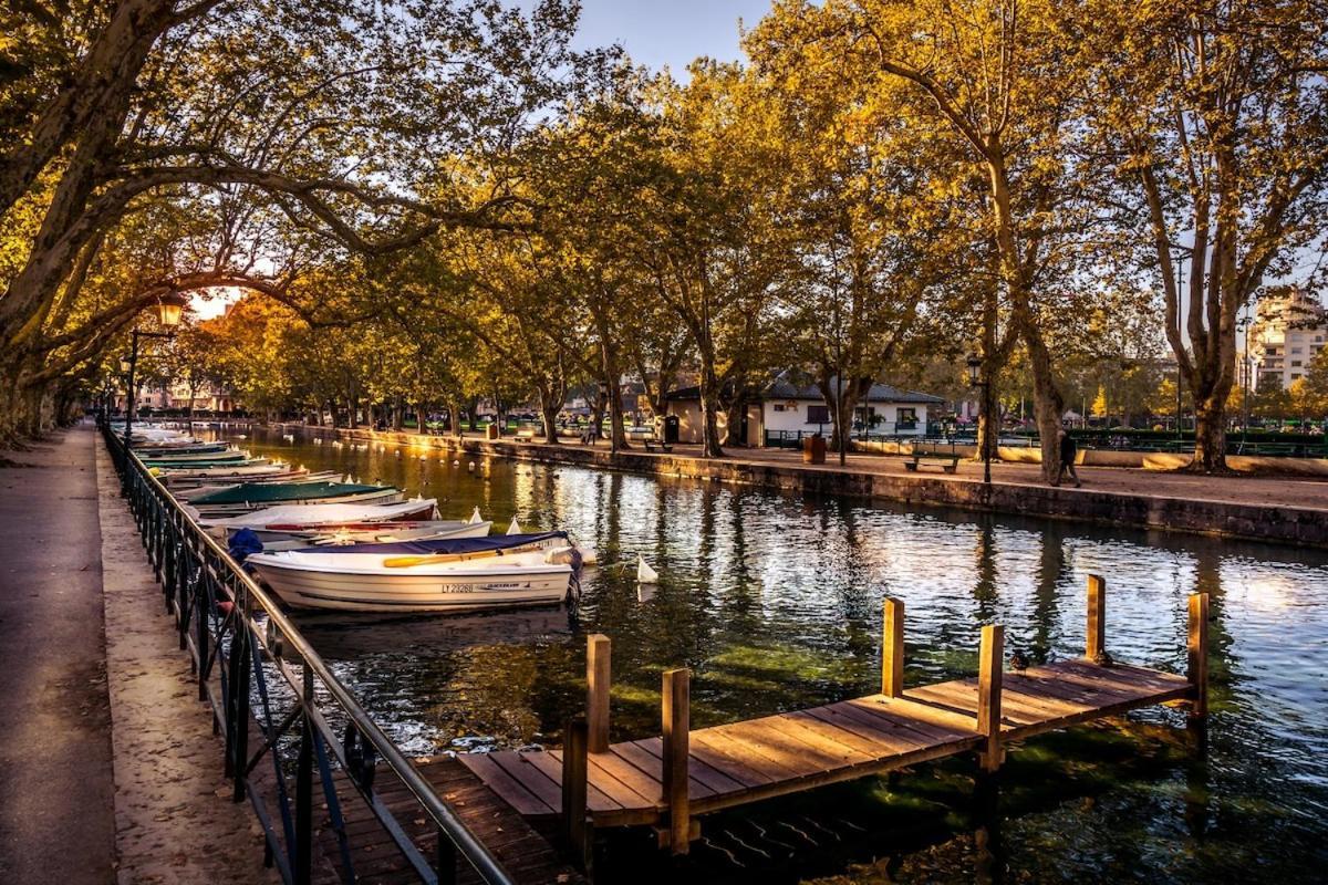 Golden Beach Parking Proche Du Lac Annecy Exterior foto